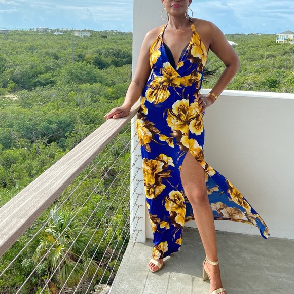 Long maxi dress - Picture 2 of 7